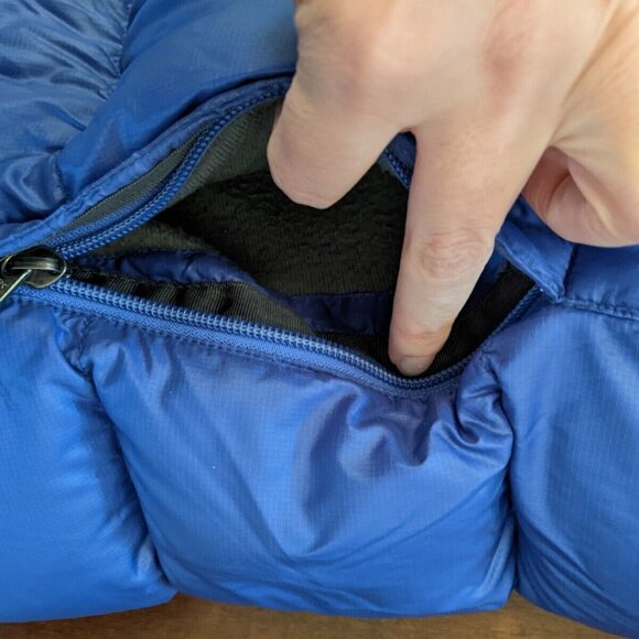 The North Face women's nuptse 700 down filled jacket in size large - Picture 11 of 16